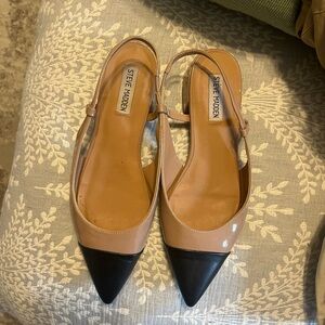 Two tone Steve Madden sling back kitten heels
